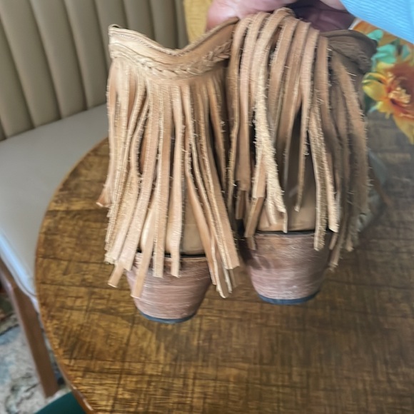 Soft Leather Fringe Booties size 7.5 - Picture 3 of 7